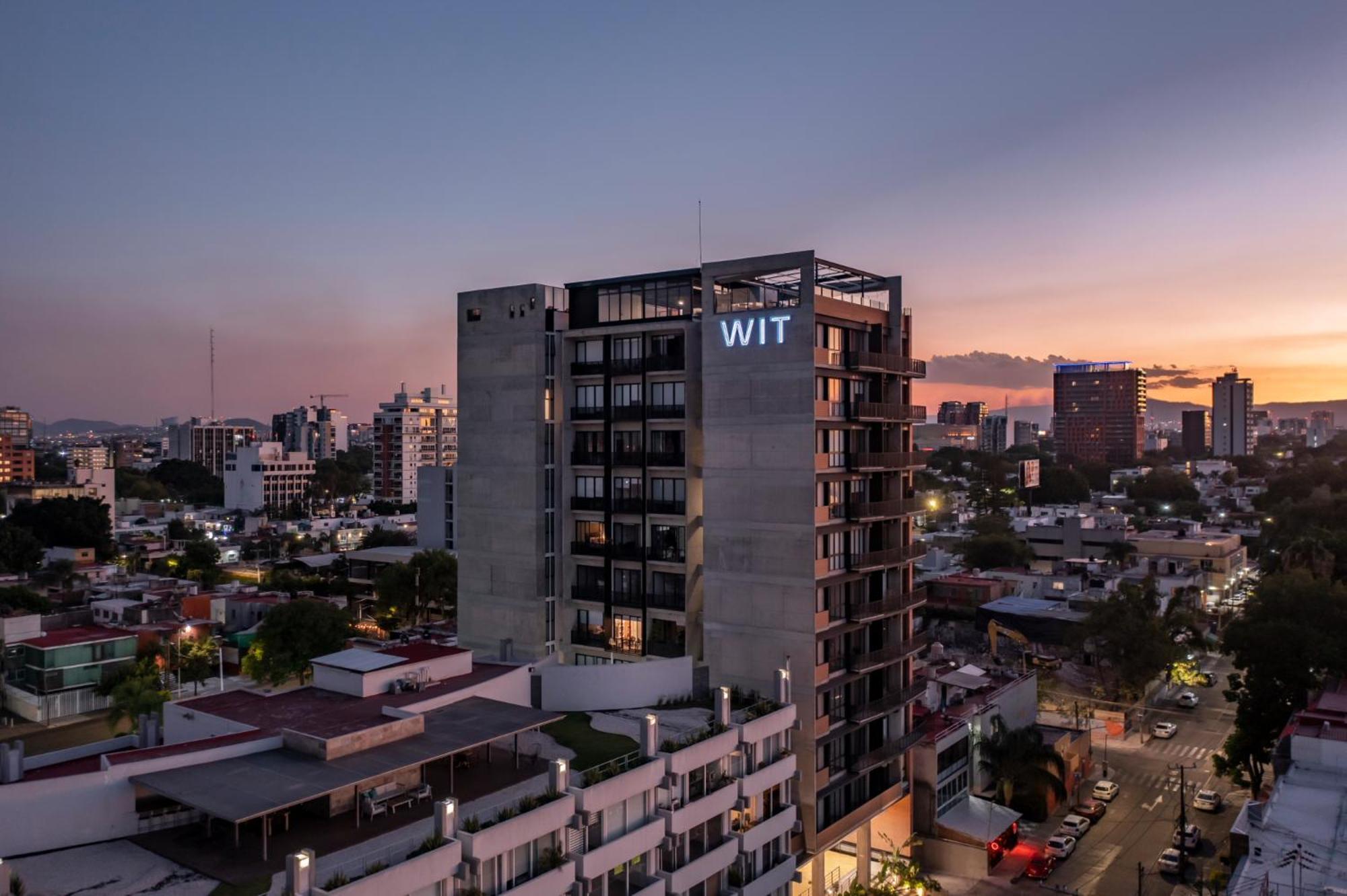 Galeria Flat Rooftop Pool Witgdl グアダラハラ エクステリア 写真