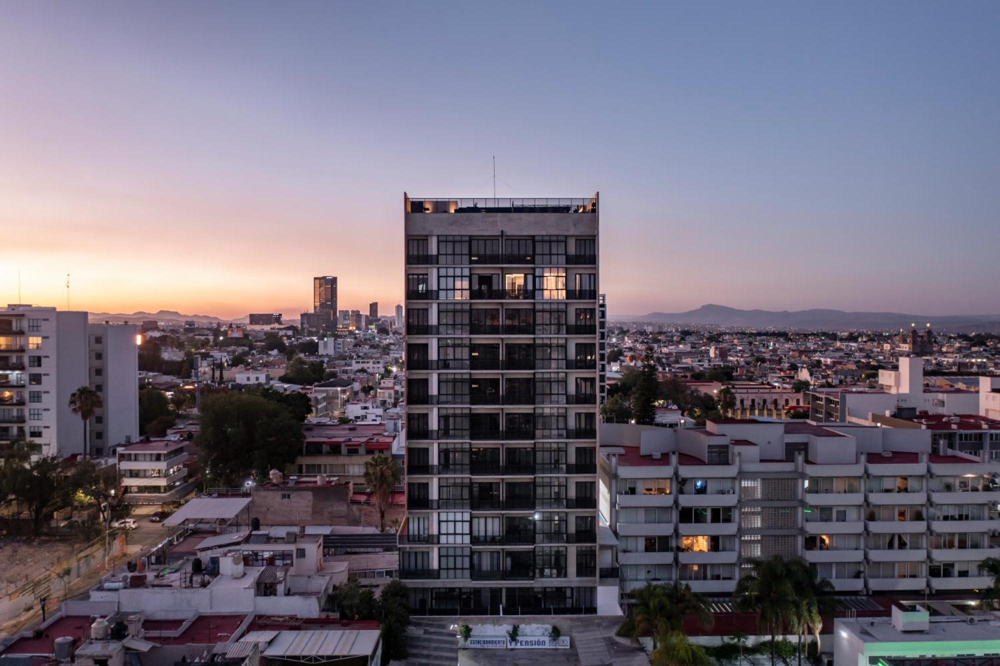 Galeria Flat Rooftop Pool Witgdl グアダラハラ エクステリア 写真